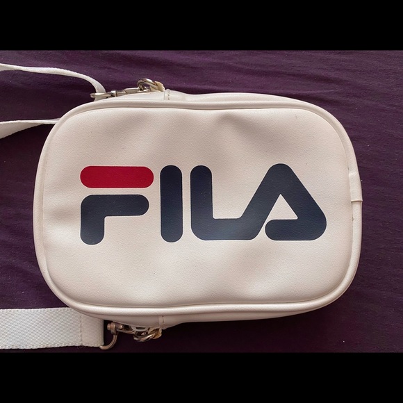 Fila Mini Sling Crossbody Bag - Picture 4 of 7